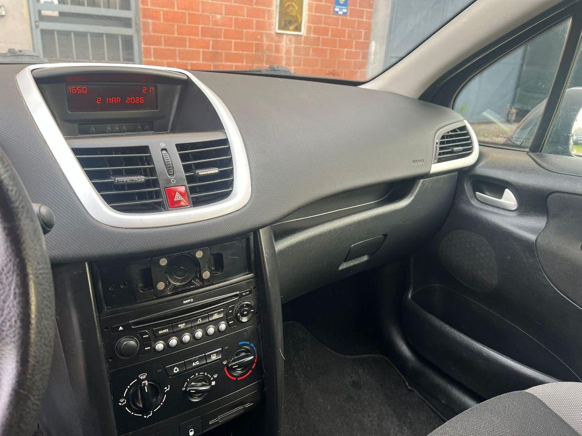 PEUGEOT - 207 - HDi 70CV 5p. ONE Line