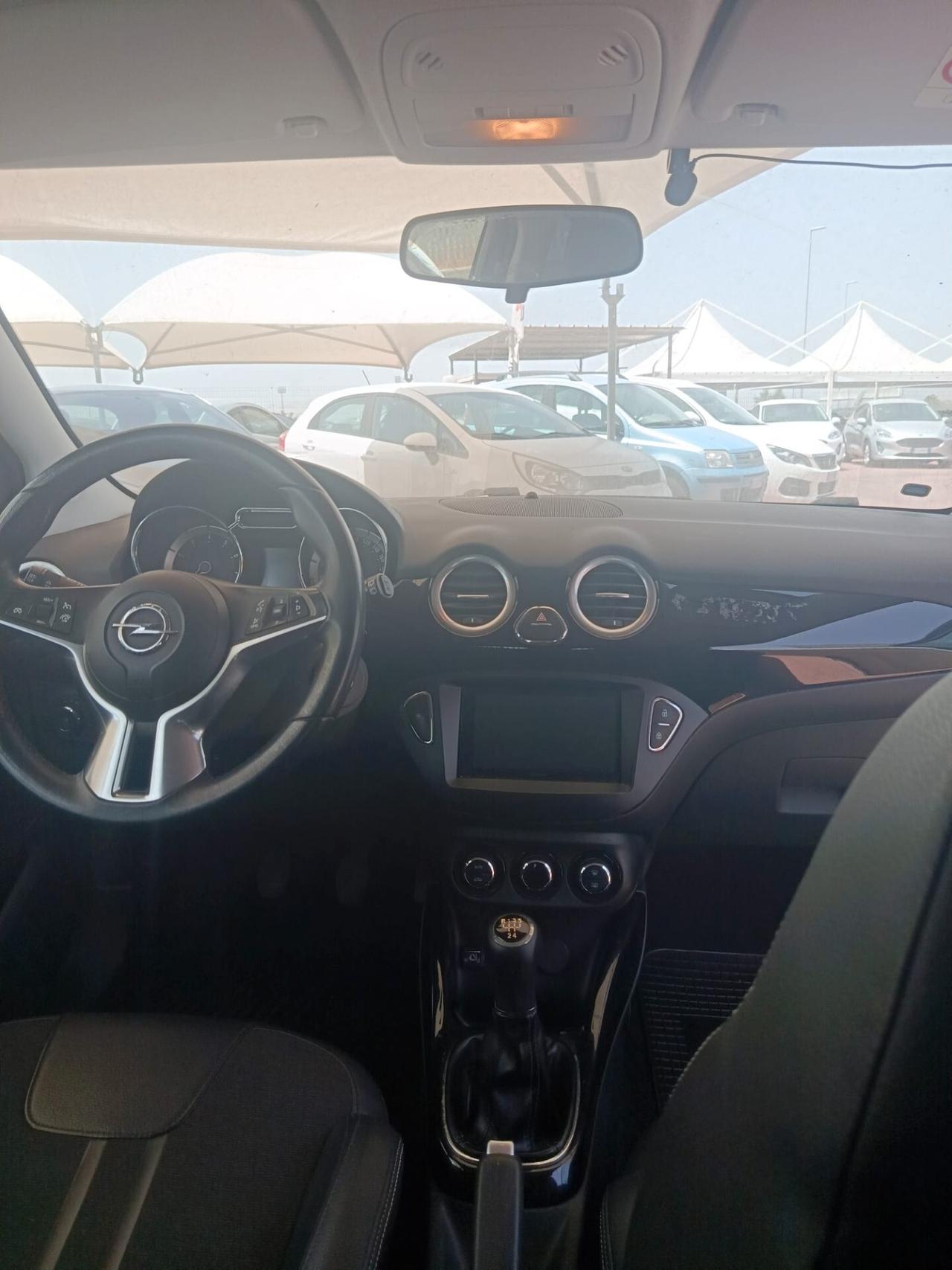 Opel Adam 1.4 87 CV Slam