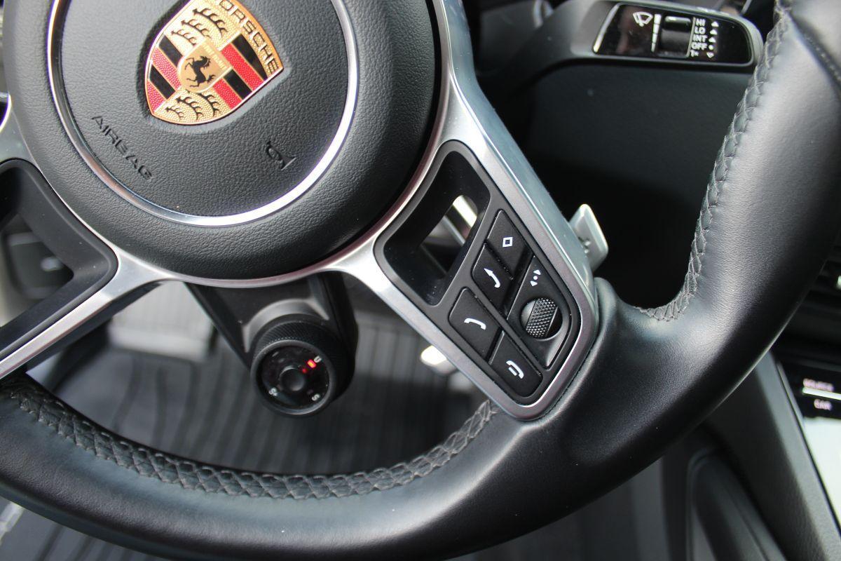 PORSCHE - Cayenne Coupe'