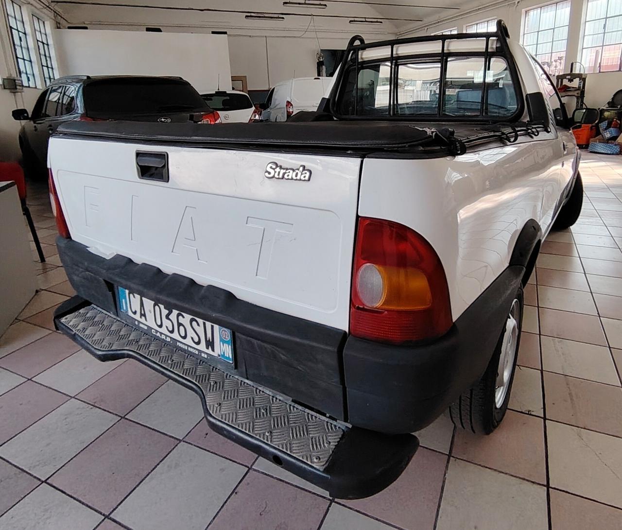 Fiat Strada 1.9 diesel Pick-up