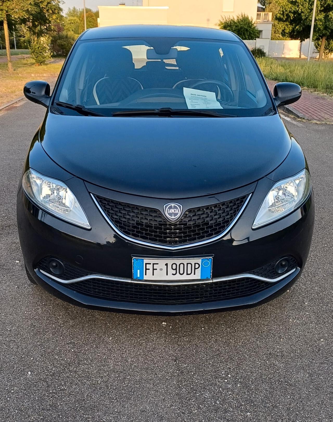 Lancia Ypsilon 1.2 69 CV 5 porte GPL Ecochic Gold
