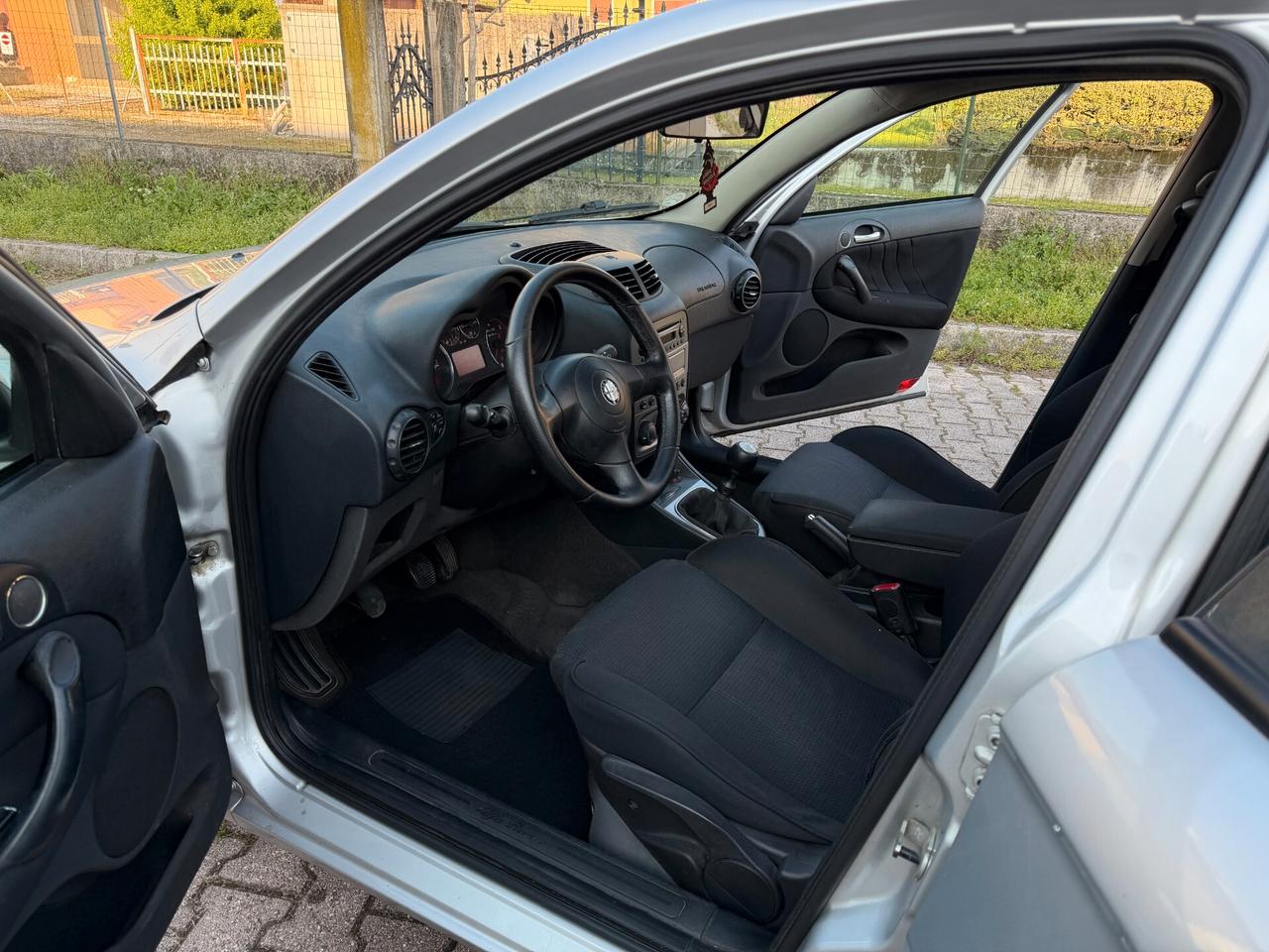 Alfa147 1.9 JTD 5 porte Ok Neopatentati