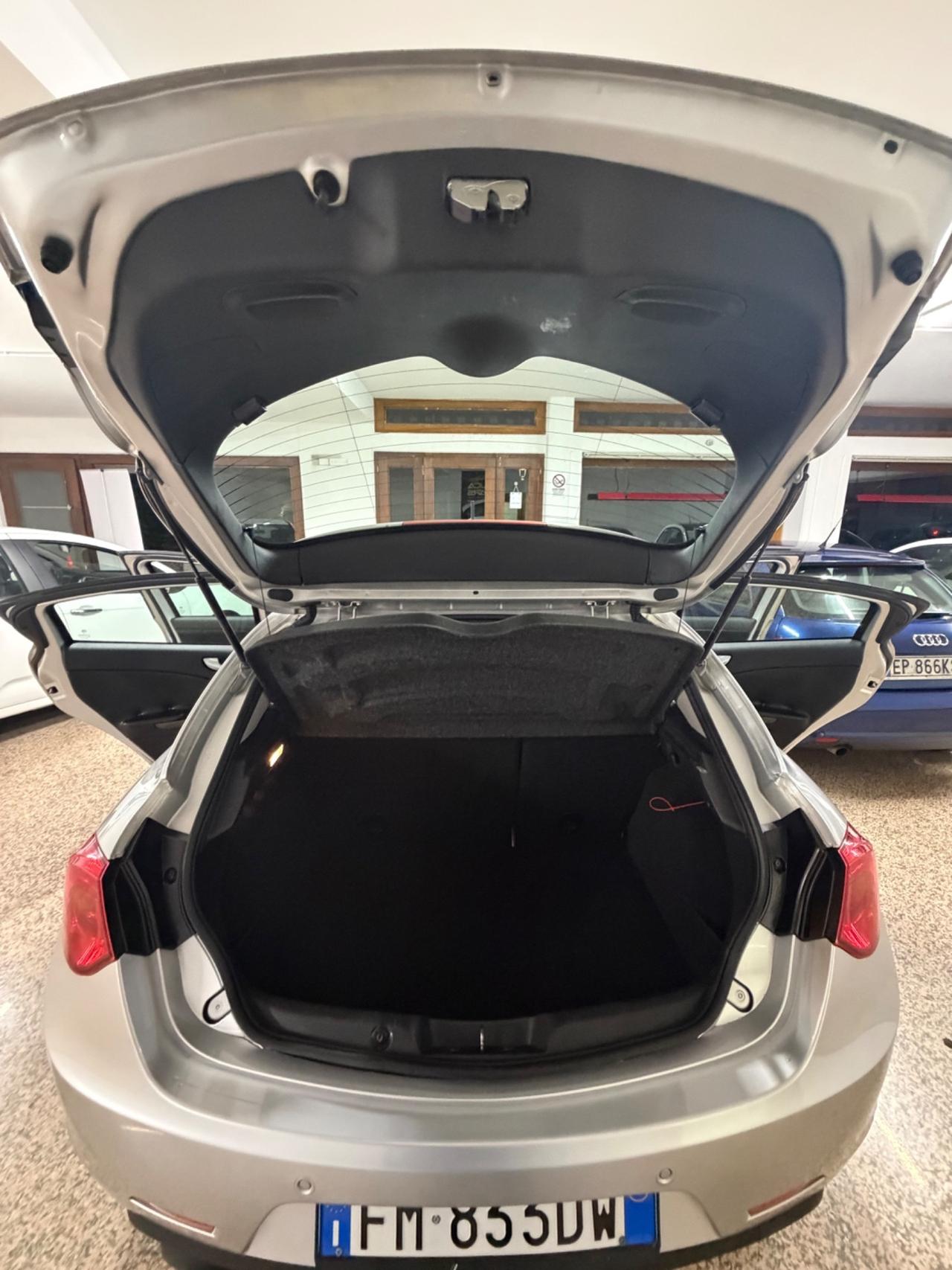 Alfa Romeo Giulietta 1.6 JTDm TCT 120 CV Business
