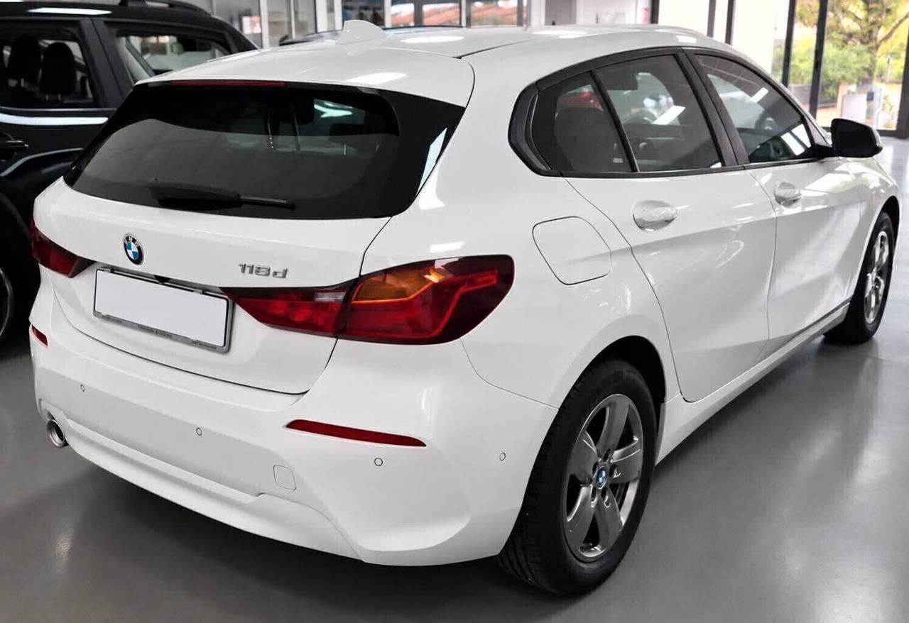 Bmw 116D 5p. Cambio automatico full optional