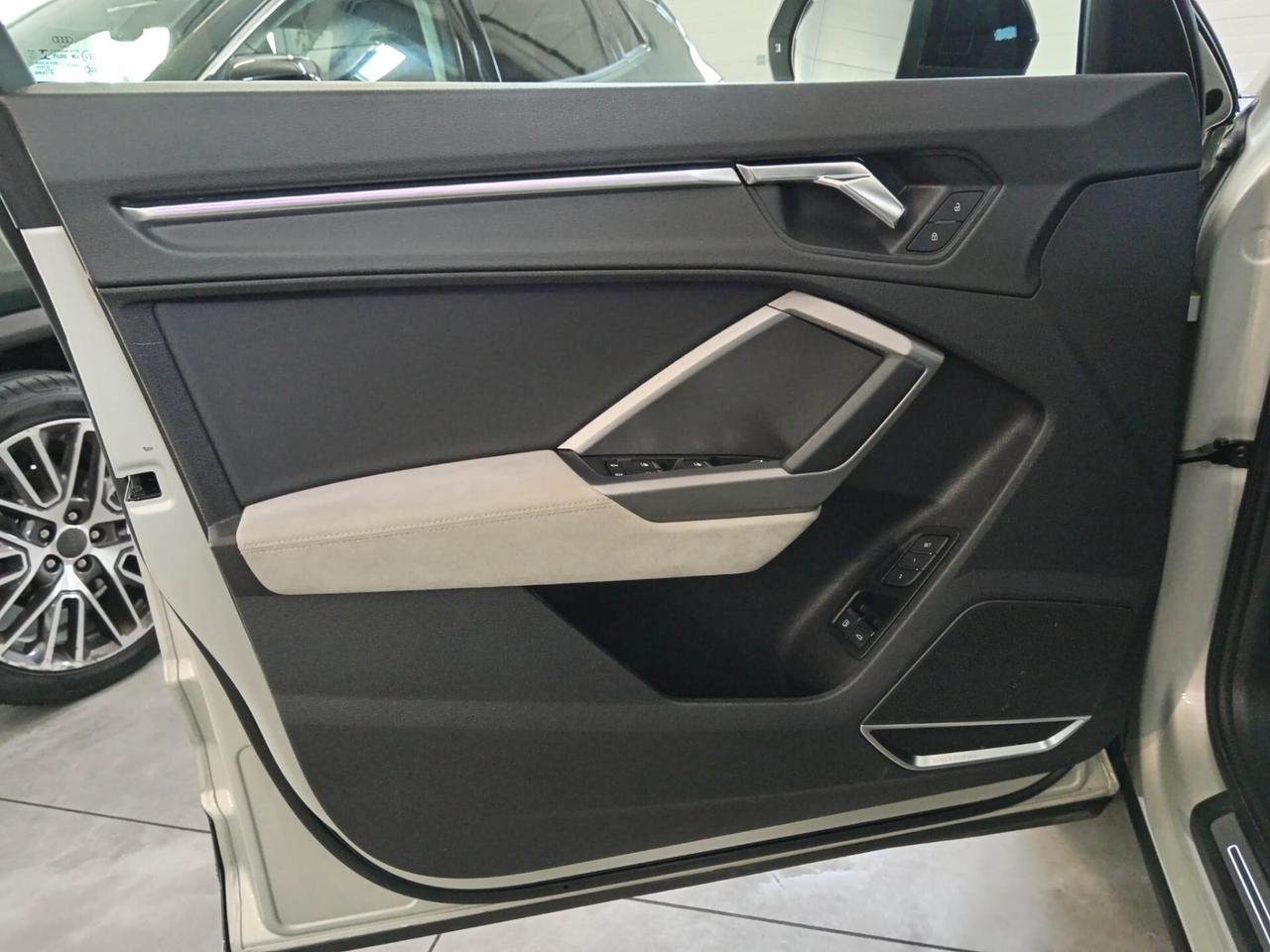 Audi Q3 45 Sportback tfsi Plug-in S line quattro 245cv FULL OPTIONAL