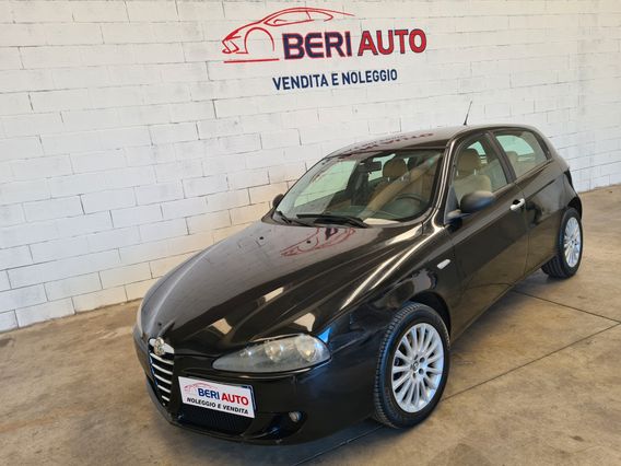 Alfa romeo con spia motore accesa