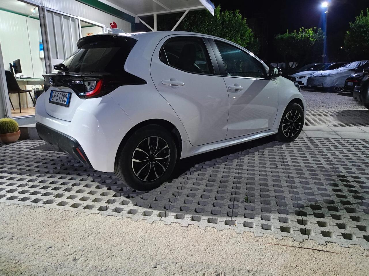 Toyota Yaris 1.5 ibrida