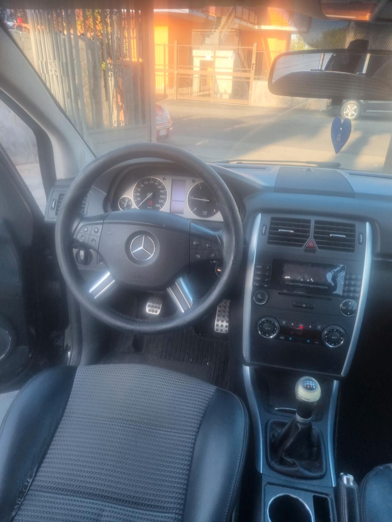 Mercedes-benz B 200 CDI Sport