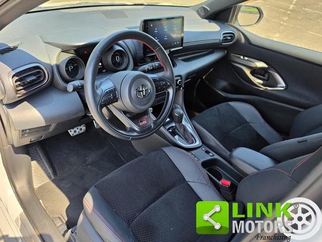 TOYOTA Yaris GR SPORT