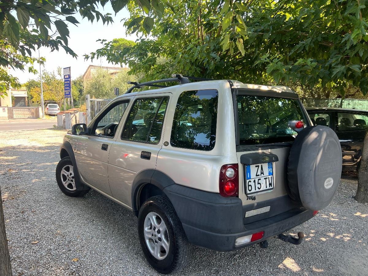 LAND ROVER - Freelander SW 2.0 td4 E