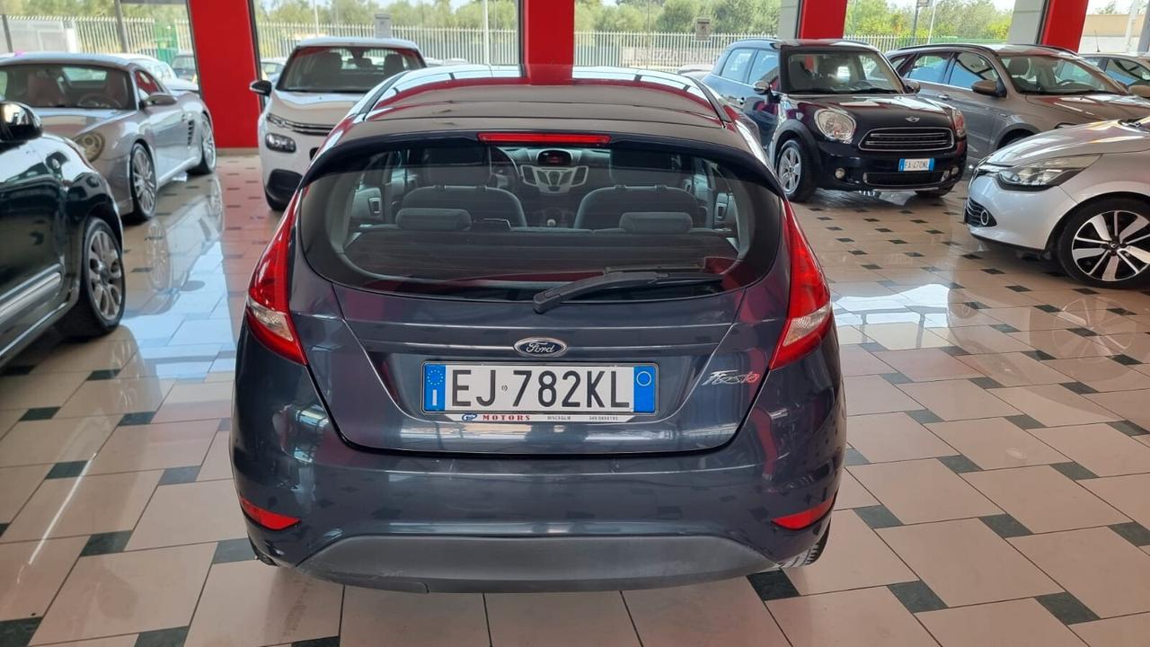 Ford Fiesta 1.4 TDCi 5p. Titanium
