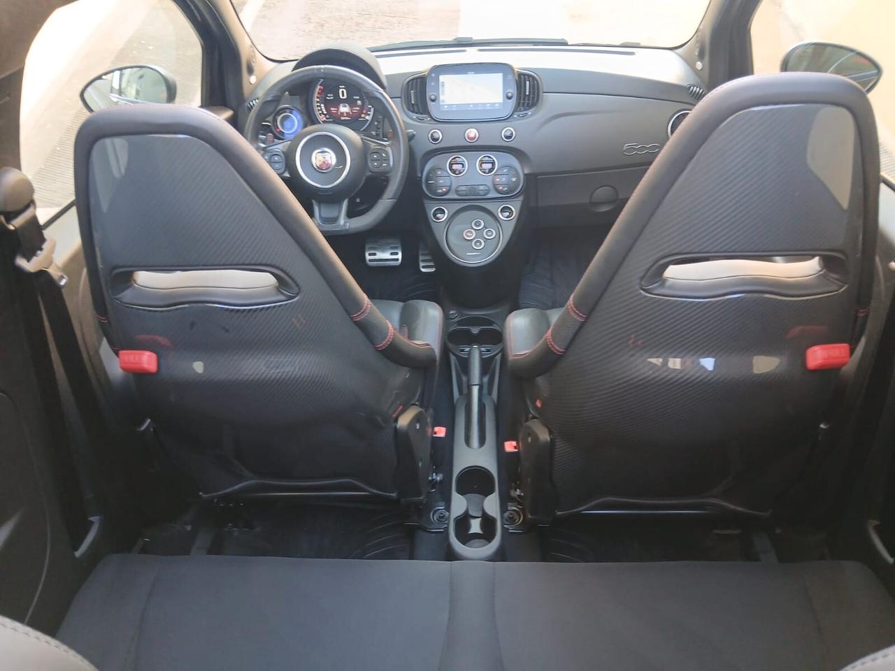 Abarth 695 C 1.4 Turbo T-Jet 180 CV