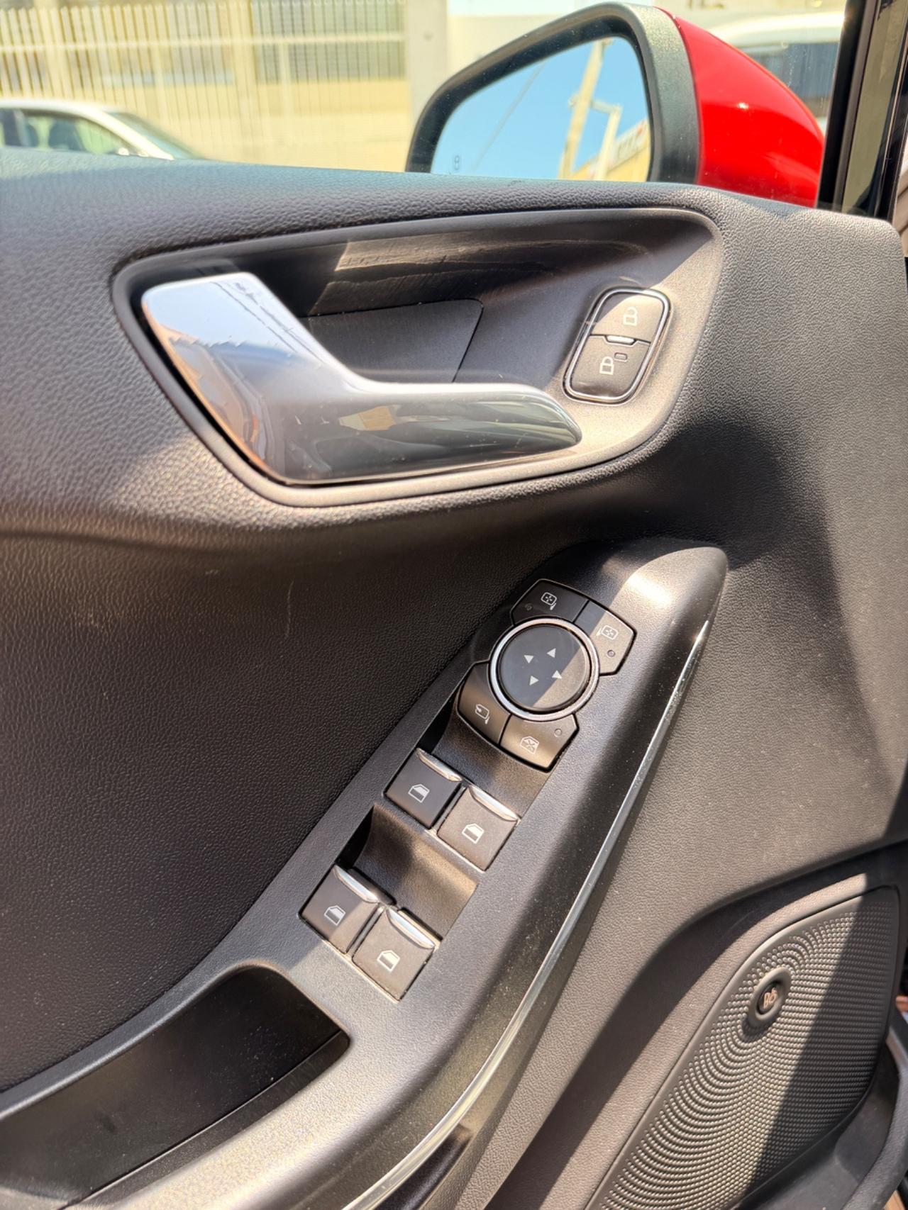 Ford Fiesta Active 1.5 TDCi-2018 LED/NAVI/17"