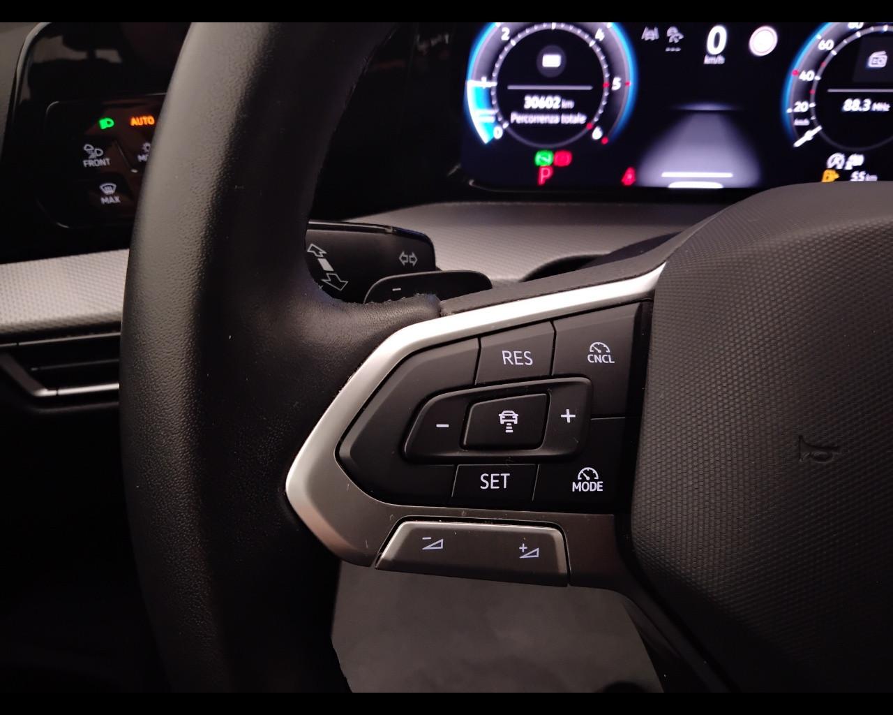 VOLKSWAGEN Golf VIII 2024 - Golf 2.0 tdi Style 150cv dsg