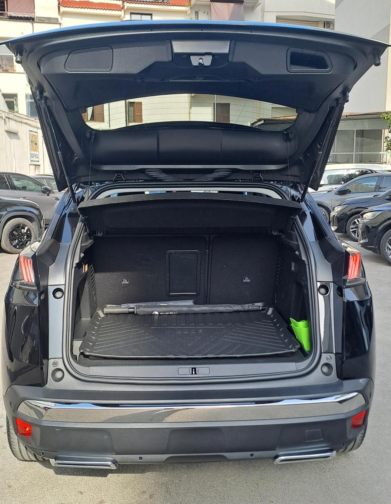 Peugeot 3008 BlueHDi 130cv EAT8 Allure Diesel Automatica