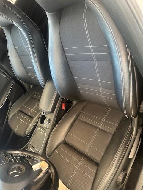 MERCEDES A180 PREMIUM AUTOMATICO