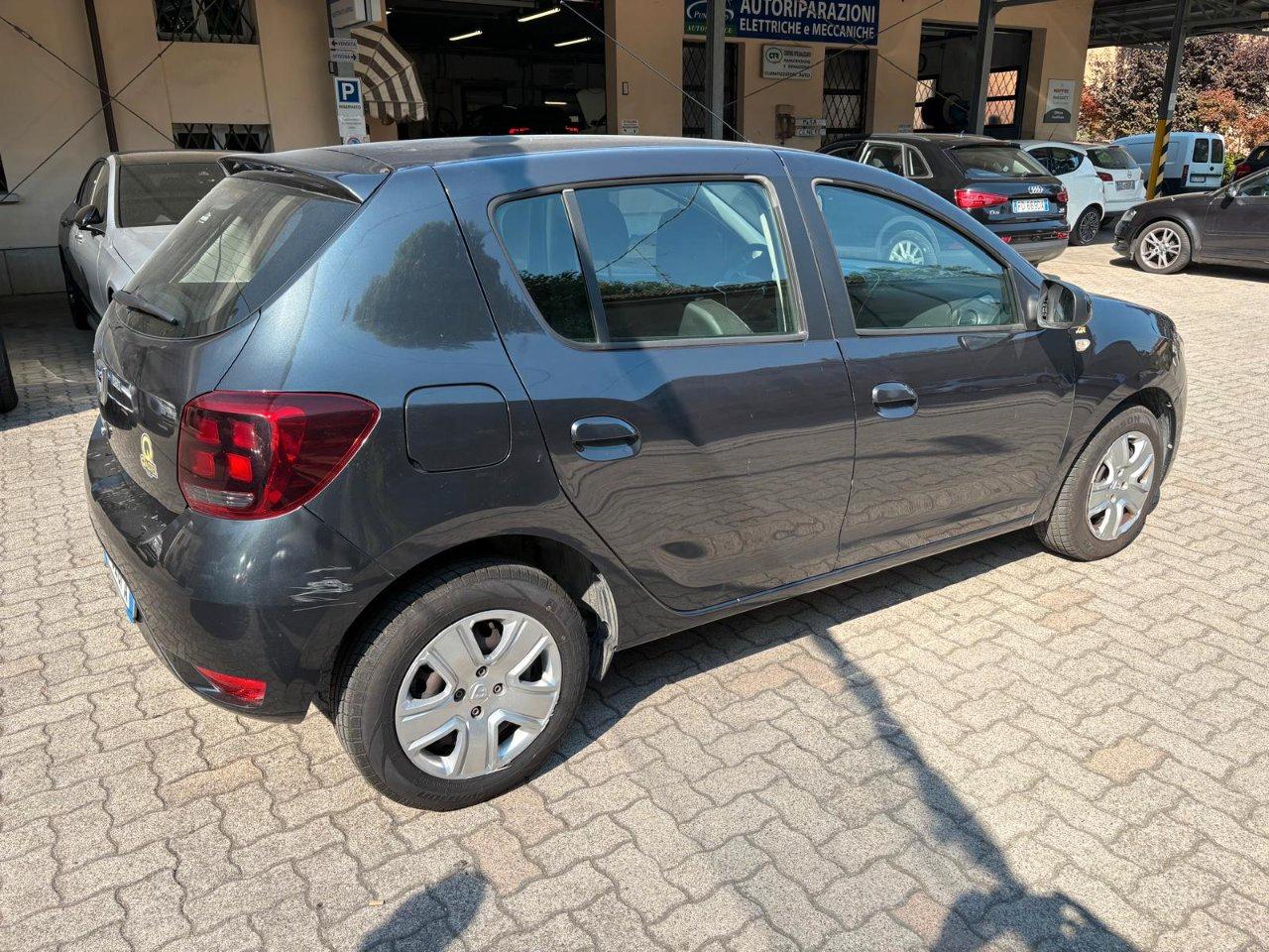 Dacia Sandero 1.5 dci Laureate s&s 75cv OK NEOPATENTATO