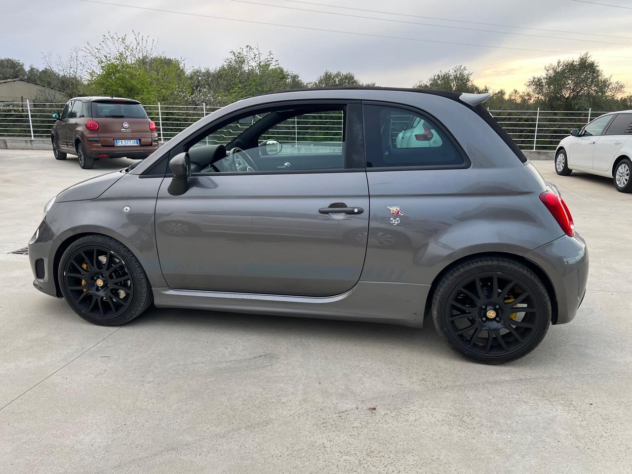 Abarth 595 C 1.4 Turbo T-Jet 180 CV Competizione cabrio