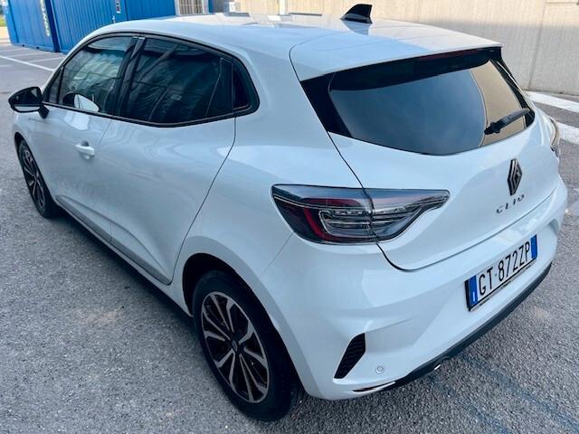 Renault Clio TCe 90 techno aziendale