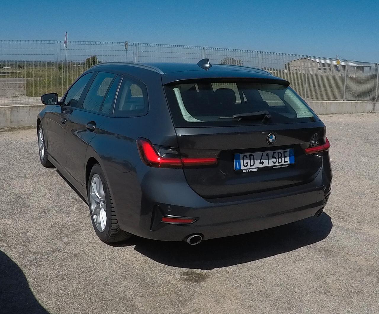 Bmw 318d 48V Touring Business Advantage