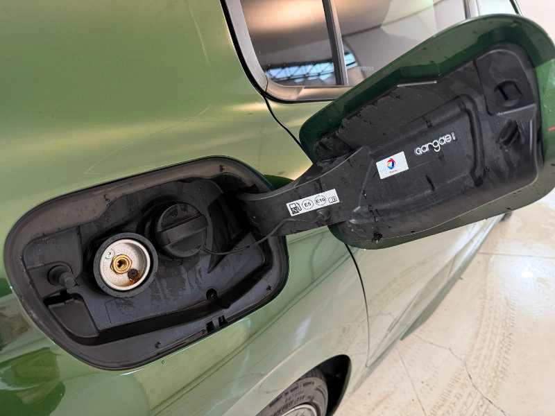 PEUGEOT 308 III - 308 1.2 puretech t GT Pack s&s 130cv eat8