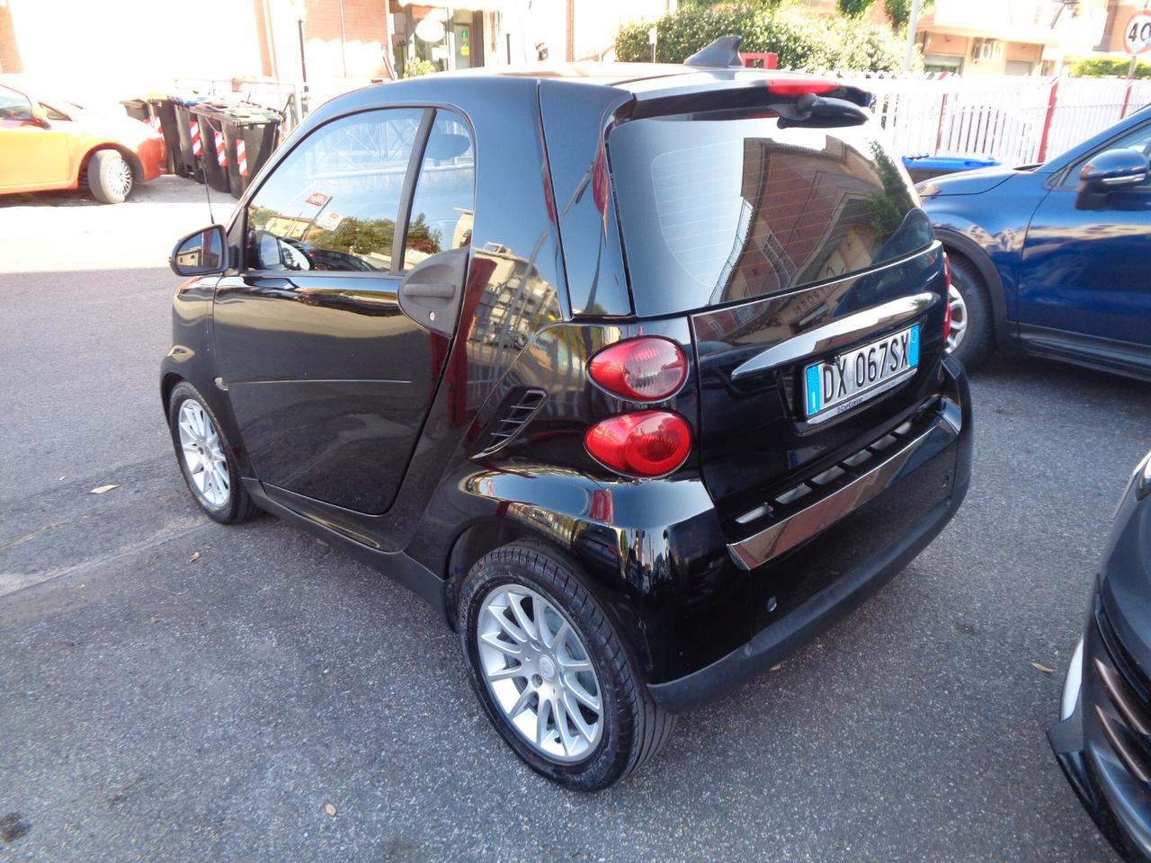 Smart ForTwo 1000 62 kW coupé passion