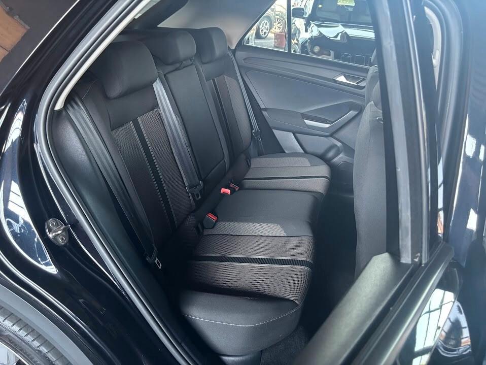 Volkswagen T-Roc 1.5 TSI ACT DSG Advanced 150cv