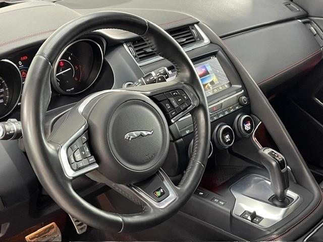 Jaguar E-Pace 2.0D 180 CV AWD R dynamic Chequered Flag