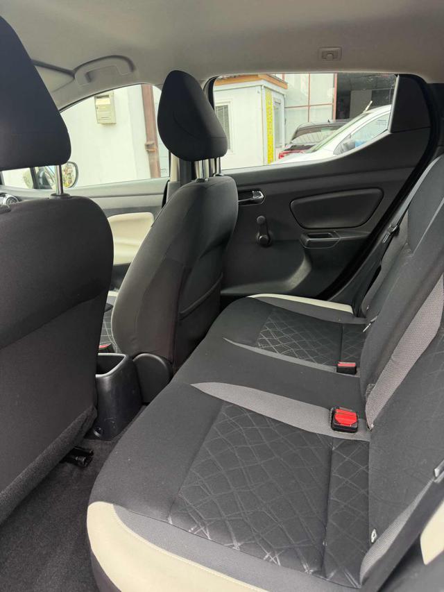 NISSAN Micra 1.0L 12V 5 porte Acenta