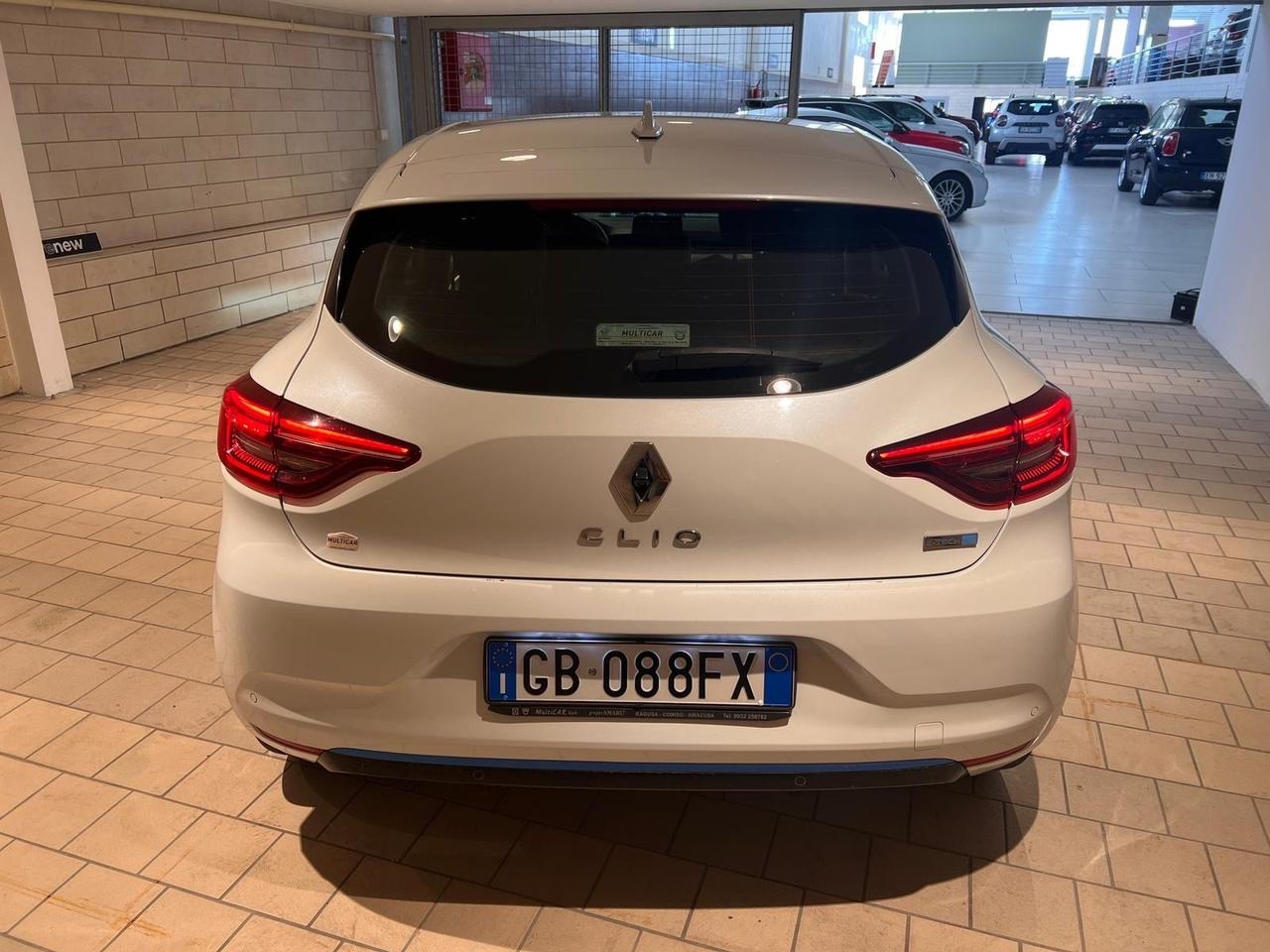 Renault Clio Full Hybrid E-Tech 140 CV 5 porte Intens