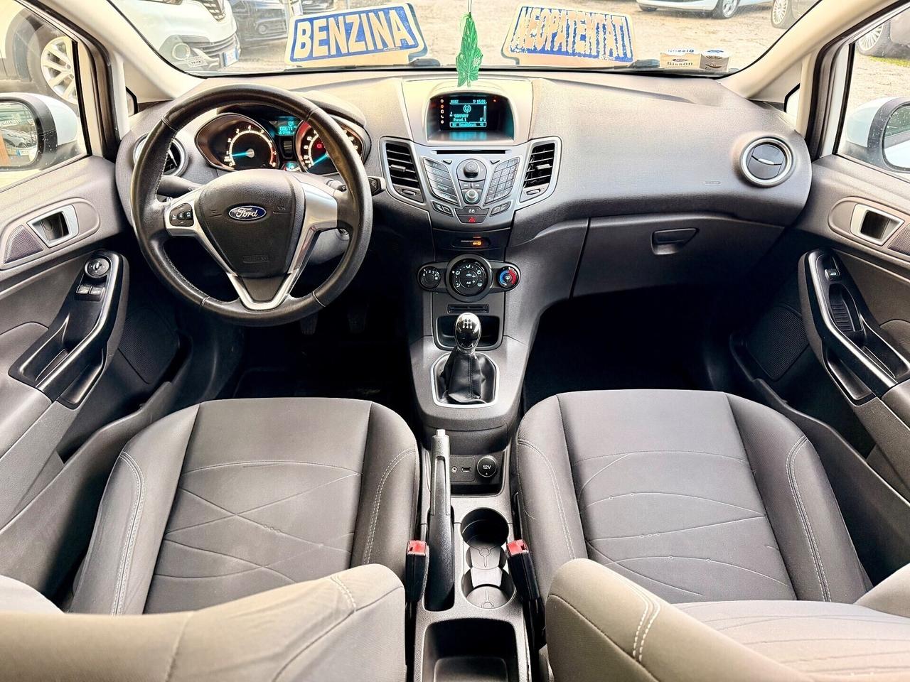Ford Fiesta 1.2 44kw Titanium OK NEOPATENTATI UNIP