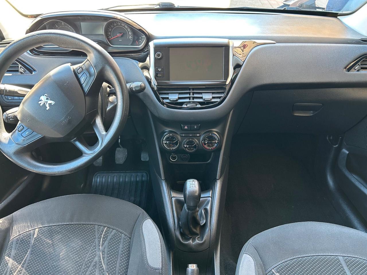 Peugeot 208 1.4 HDi 68 CV 5 porte Allure