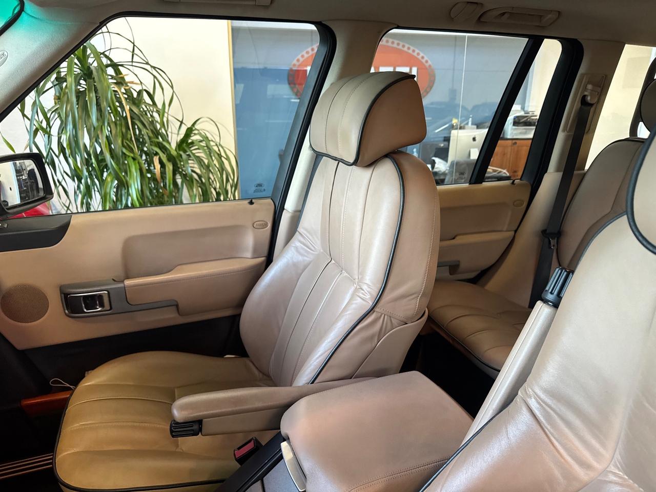 Land Rover Range 3.0 Td6 Vogue UNICO PROPRIETARIO, FATTURE SOSPENSIONI E CAMBIO