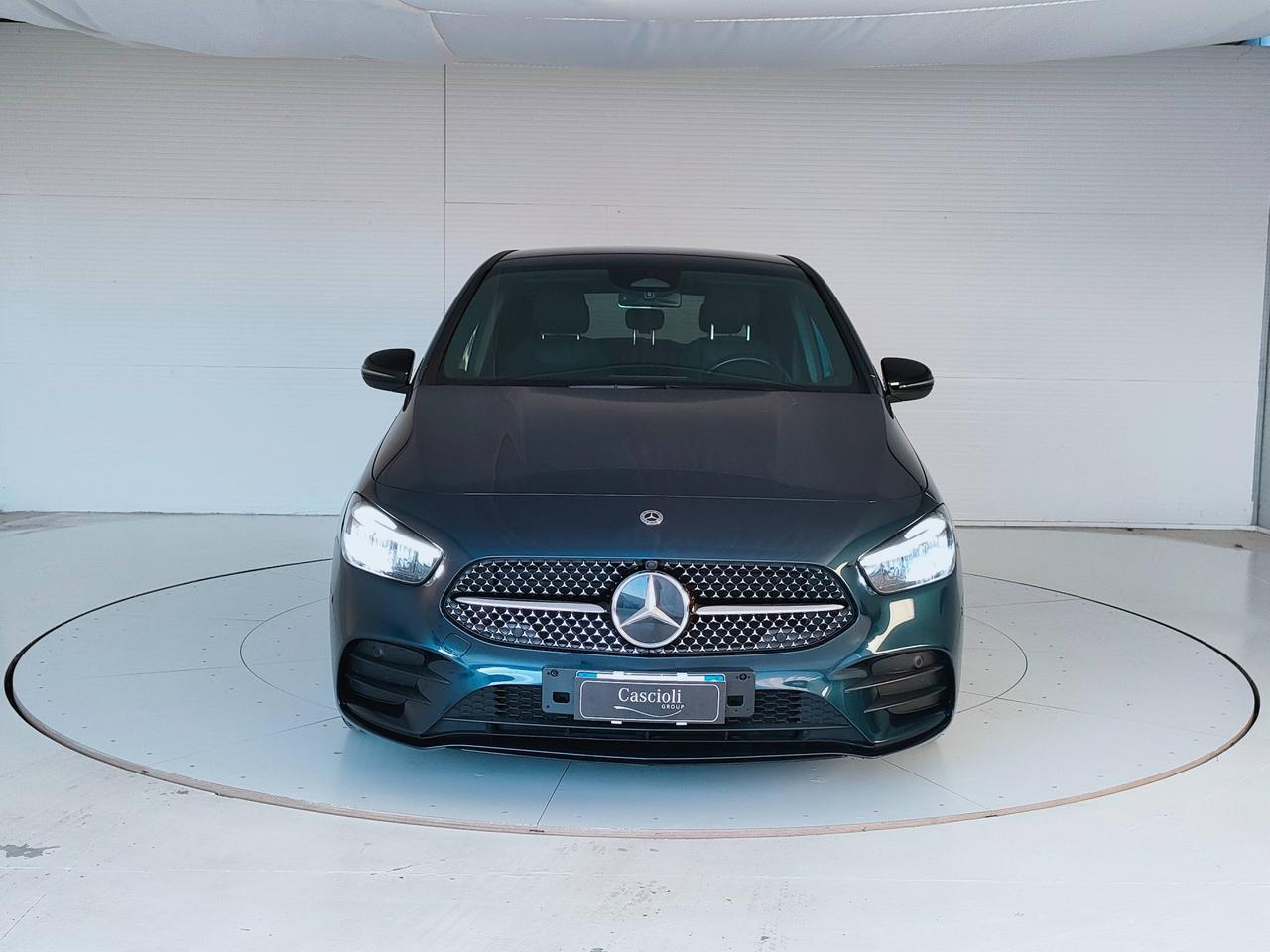 Mercedes-Benz Classe B - W247 2023 - B 180 d AMG Line Advanced Plus auto