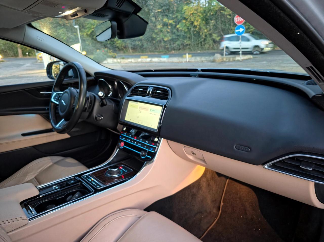 Jaguar XE 2.0 D 180 CV aut. Landmark Edition 2019-E6 Automatico