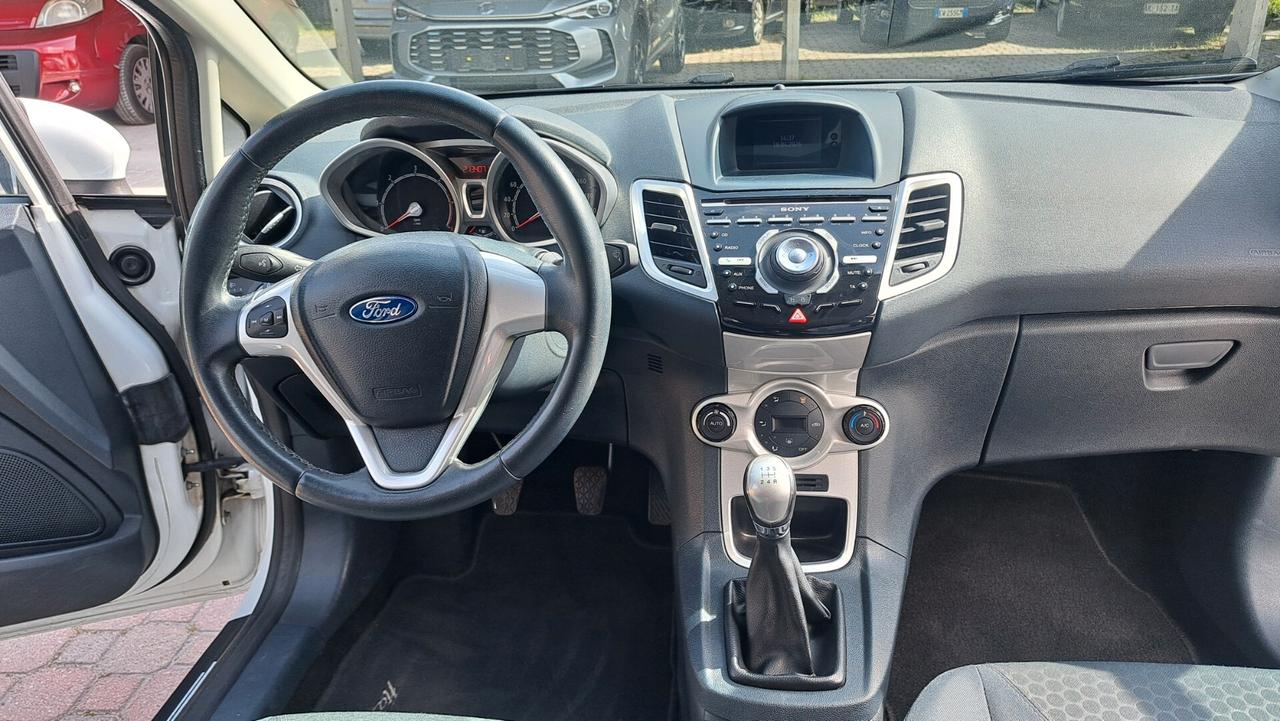 Ford Fiesta 1.4 TDCi 70CV 5p. Titanium OK NEO PATENTATI