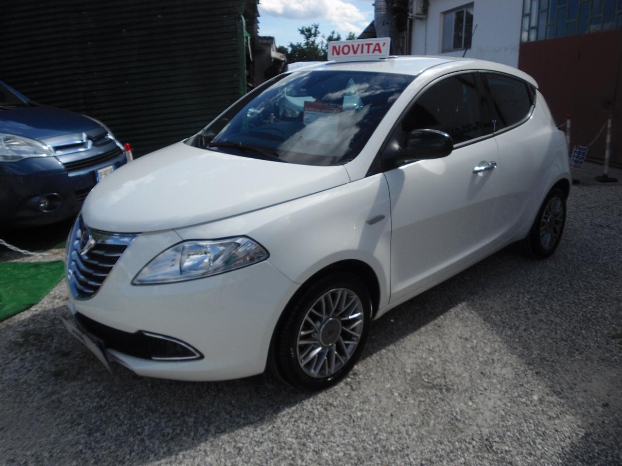 Lancia Ypsilon 0900 TWINAIR 5P 85CV METANO