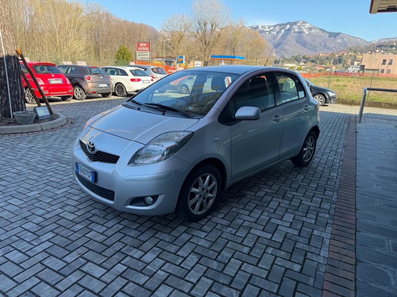 Toyota Yaris 1.4 D-4D 2011 - NEOPATENTATI
