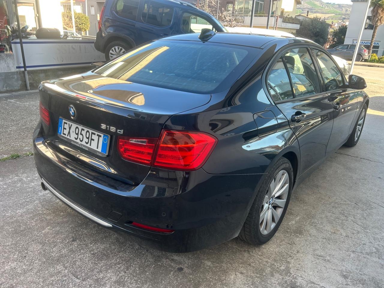 Bmw 318 D 143 CV Allestimento Modern