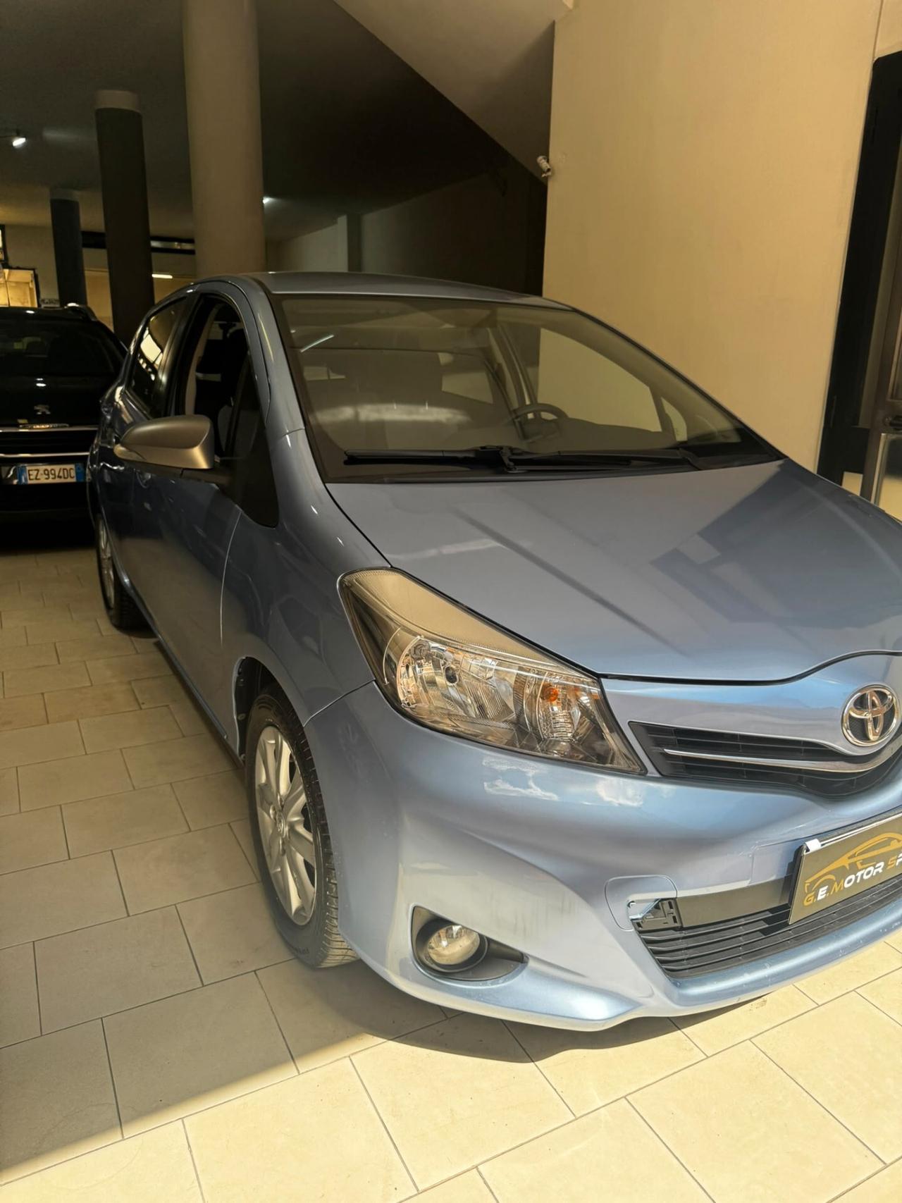 Toyota Yaris 1.0 5 porte Lounge