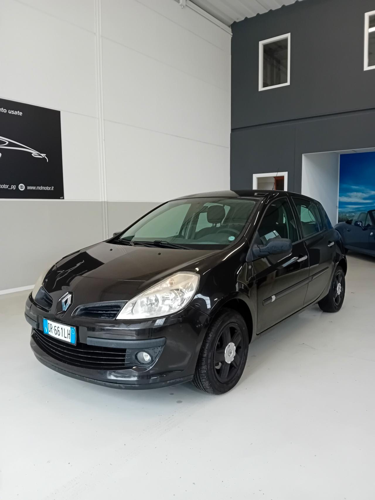 Renault Clio 1.5 dCi 70CV 5 porte ok Neopatentati