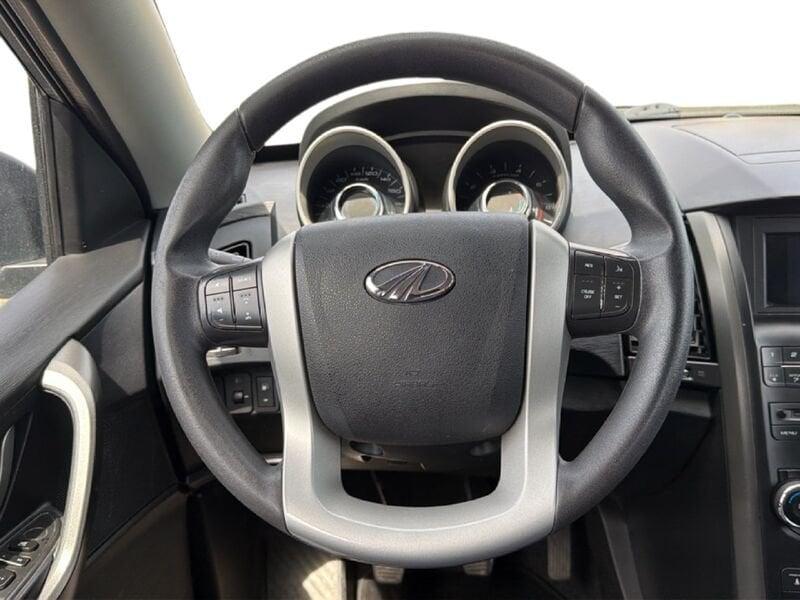 Mahindra XUV500 XUV500 2.2 16v W8 awd 7p.ti M1 E6