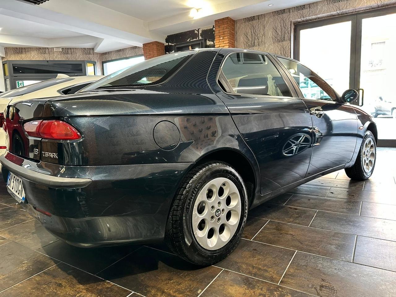 Alfa Romeo 156 2.0i 16V Twin Spark cat Distinctive