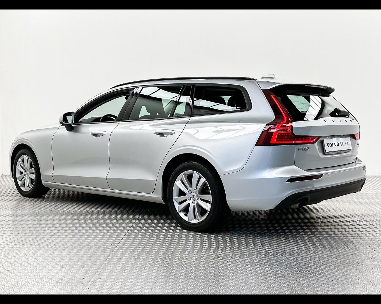 VOLVO V60 B4 (d) Geartronic Momentum Business