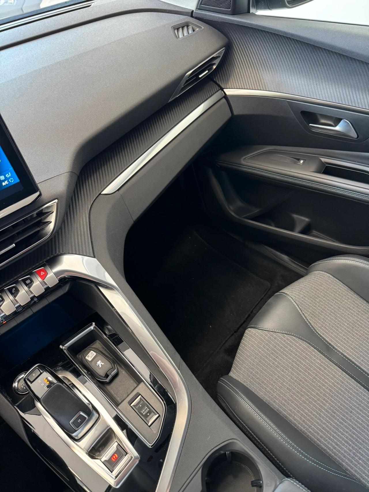 Peugeot 3008 BlueHDi 130 S&S EAT8 Allure Pack