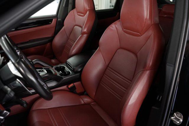 PORSCHE Cayenne Coupé 3.0 V6 E-Hybrid
