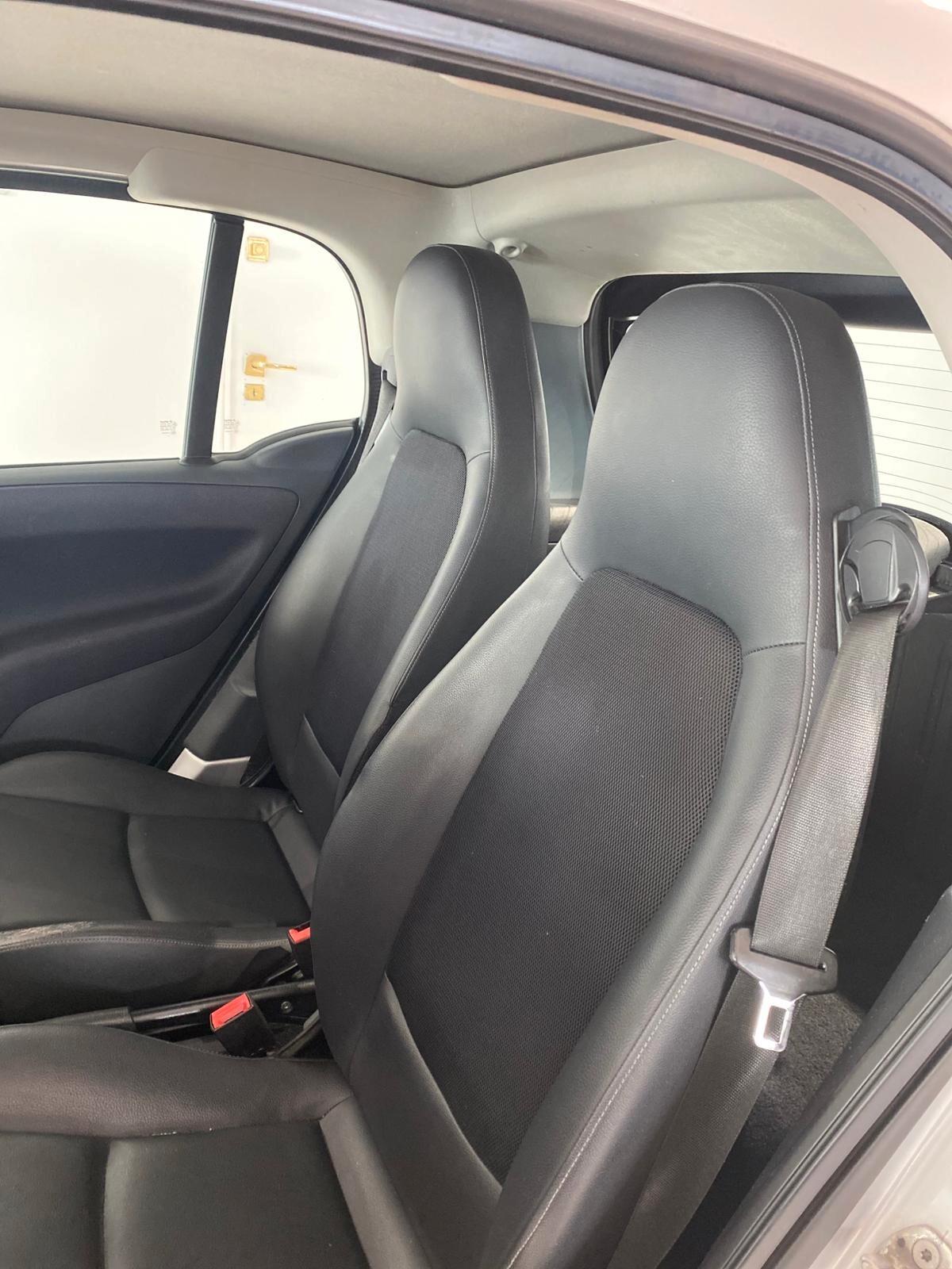 Smart ForTwo 1000 45 kW MHD coupé pure