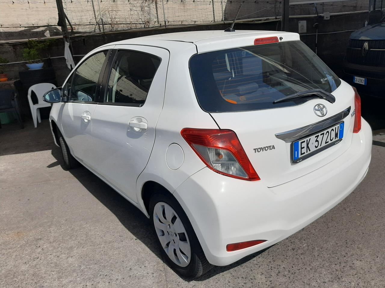 Toyota Yaris 1.0 5 porte Lounge