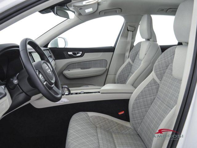 VOLVO XC60 B4 (d) AWD automatico Core
