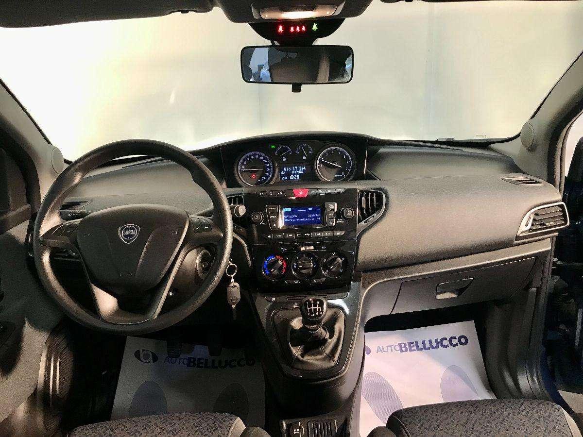 Lancia Ypsilon 1.0 FireFly 5p.S&S Hybryd Gold